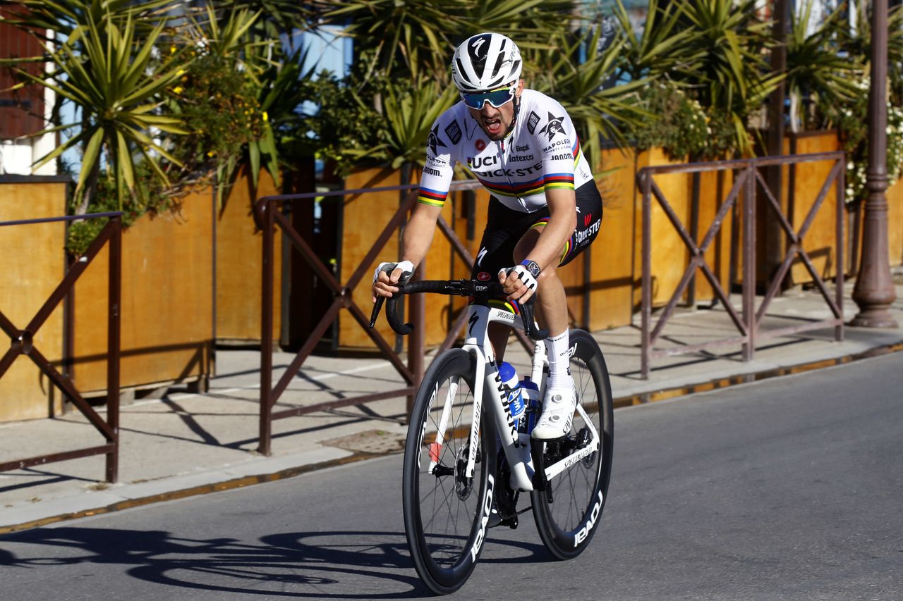 Tour de la Provence 2022 7th Edition 1st stage Istres Les Saintes Maries de la Mer 1518 km 11022022 Julian Alaphilippe FRA QuickStep Alpha Vinyl Team photo Roberto BettiniSprintCyclingAgency2022