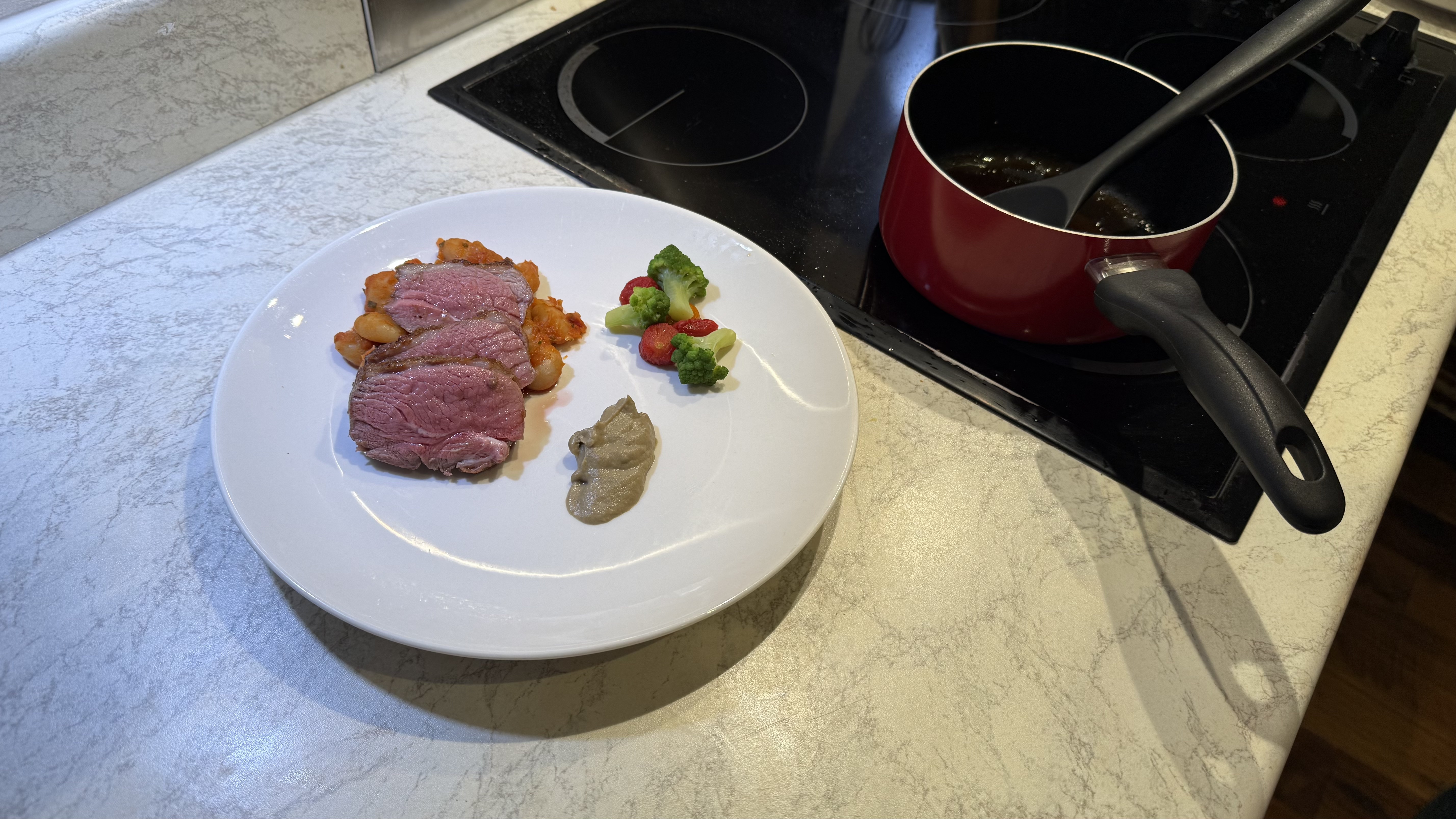 Making an Indulge Fine Dining meal box