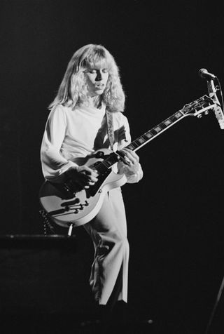 The new boy, Tommy Shaw live at the Hammersmith Odeon in 1978