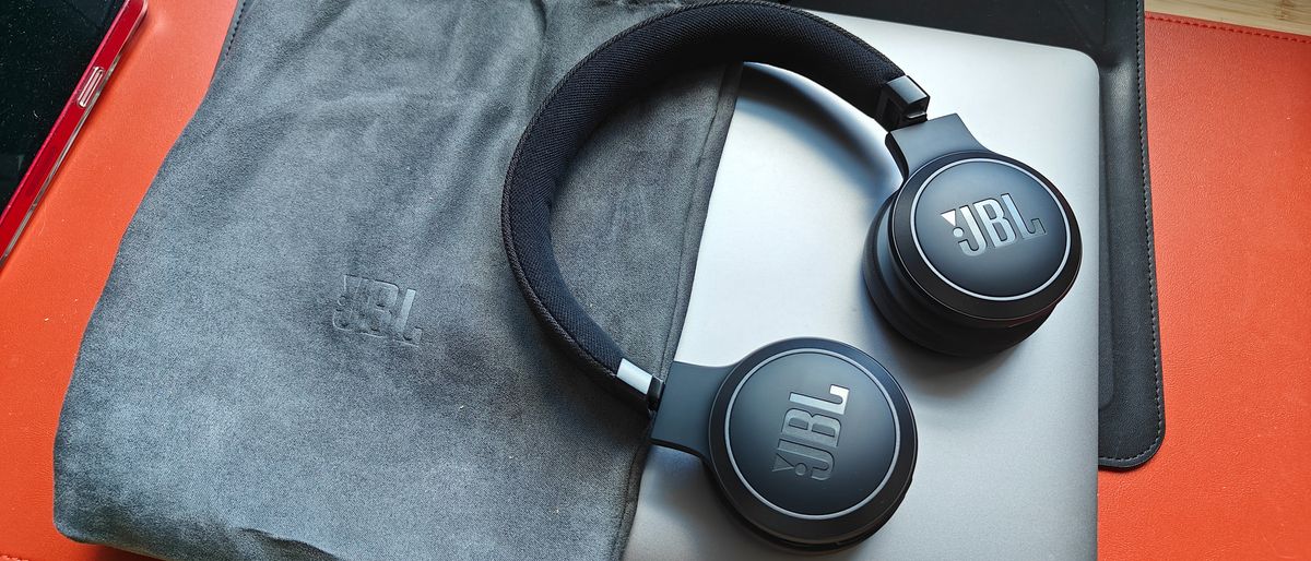 JBL Live 670NC