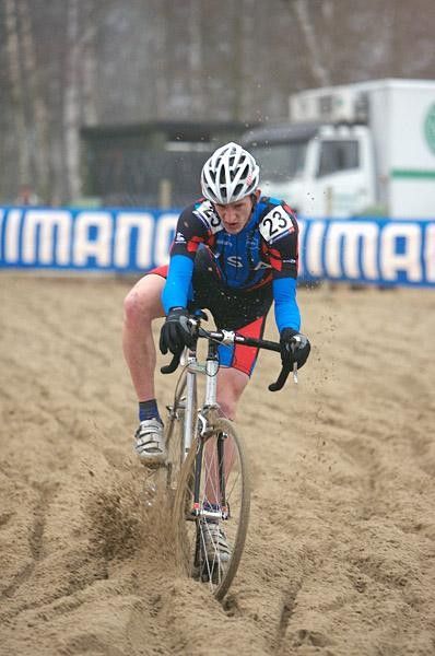 Jim Lennon battles the sand wearing a Team USA Skinsuit at the Hofstade World Cup