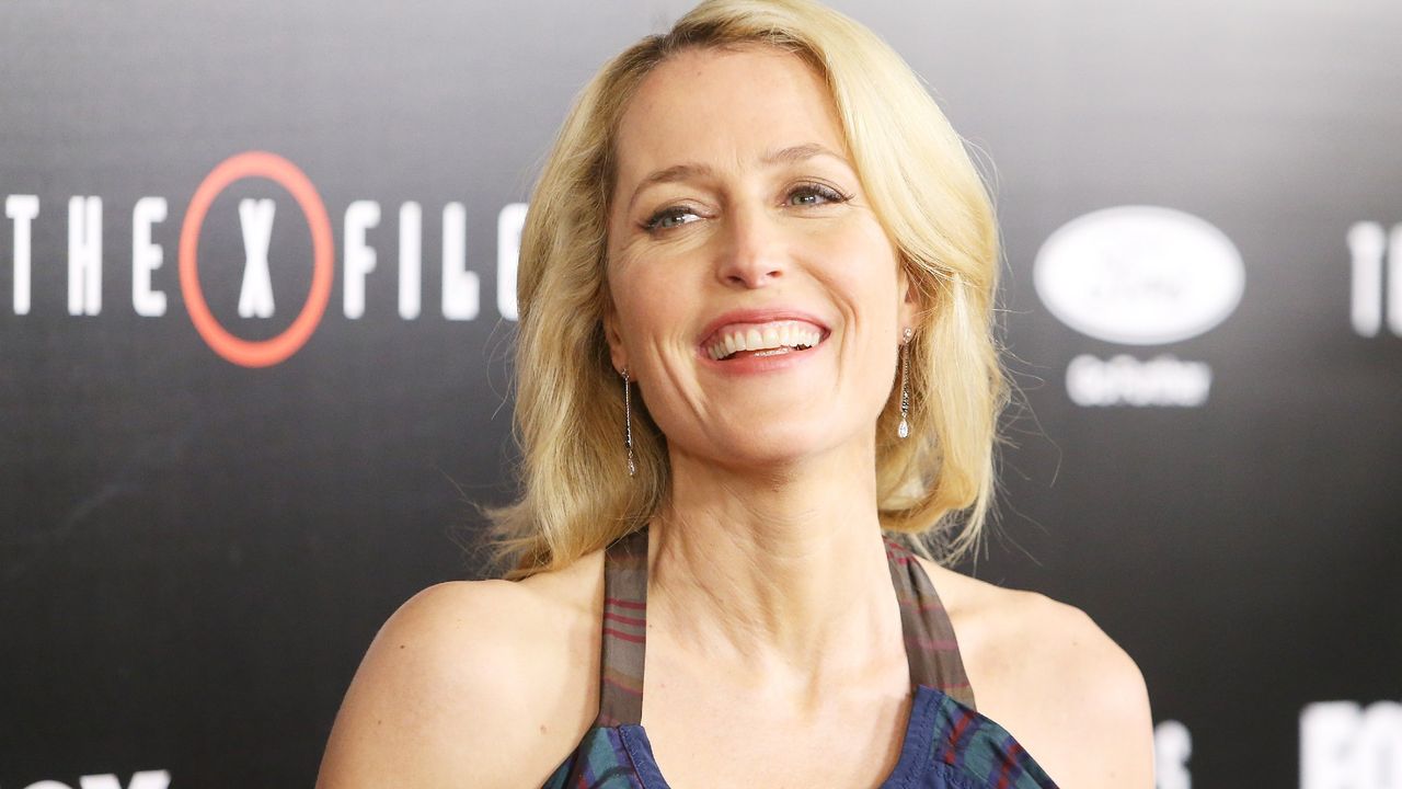 Gillian Anderson arrives at the Los Angeles premiere of Fox&#039;s &quot;The X-Files&quot; held at California Science Center on January 12, 2016 in Los Angeles, California