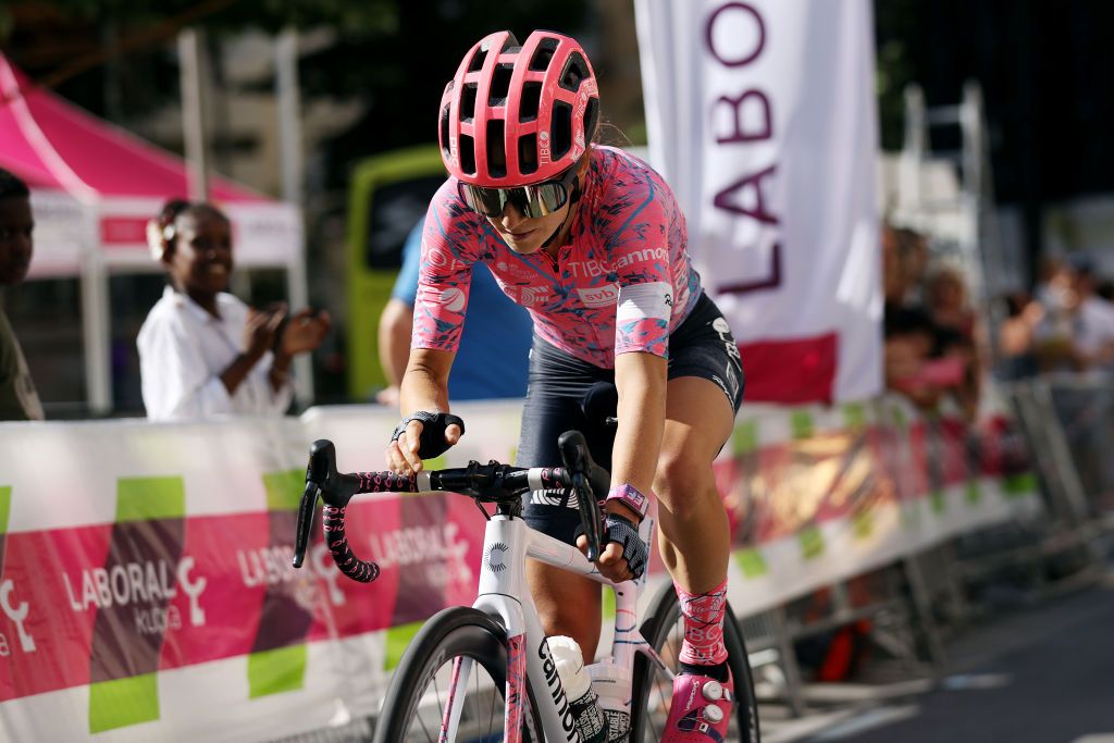 DURANGO SPAIN MAY 17 Veronica Ewers of United States and Team EF Education Tibco Svb crosses the finishing line during the 21st Durango Durango Emakumeen Saria 2022 a 113km one day race from Durango to to Durango DurangoDurango22 on May 17 2022 in Durango Spain Photo by Gonzalo Arroyo MorenoGetty Images