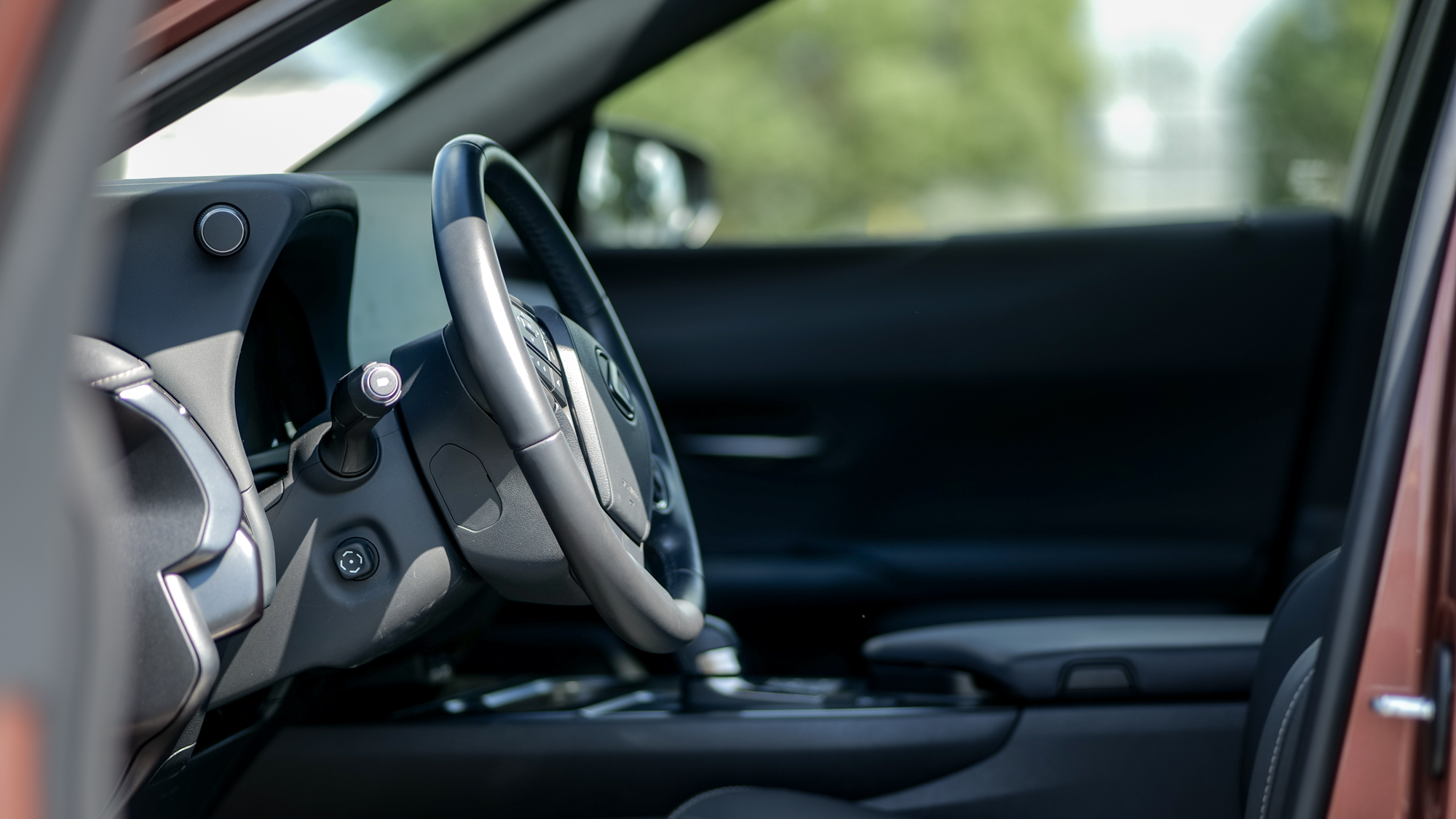 2025 Lexus UX 300h test drive.
