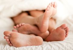 Feet in bed (LL)