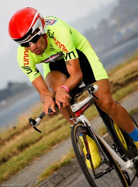 Sebasti&aacute;n Lazo (Scanavini &ndash; Fullrunners) rides to a 10th place finish.