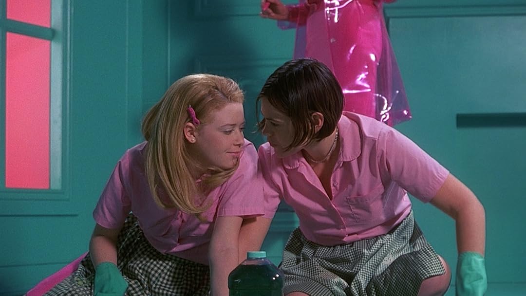 Natasha Lyonne and Clea Duvall kiss in But I'm a Cheerleader