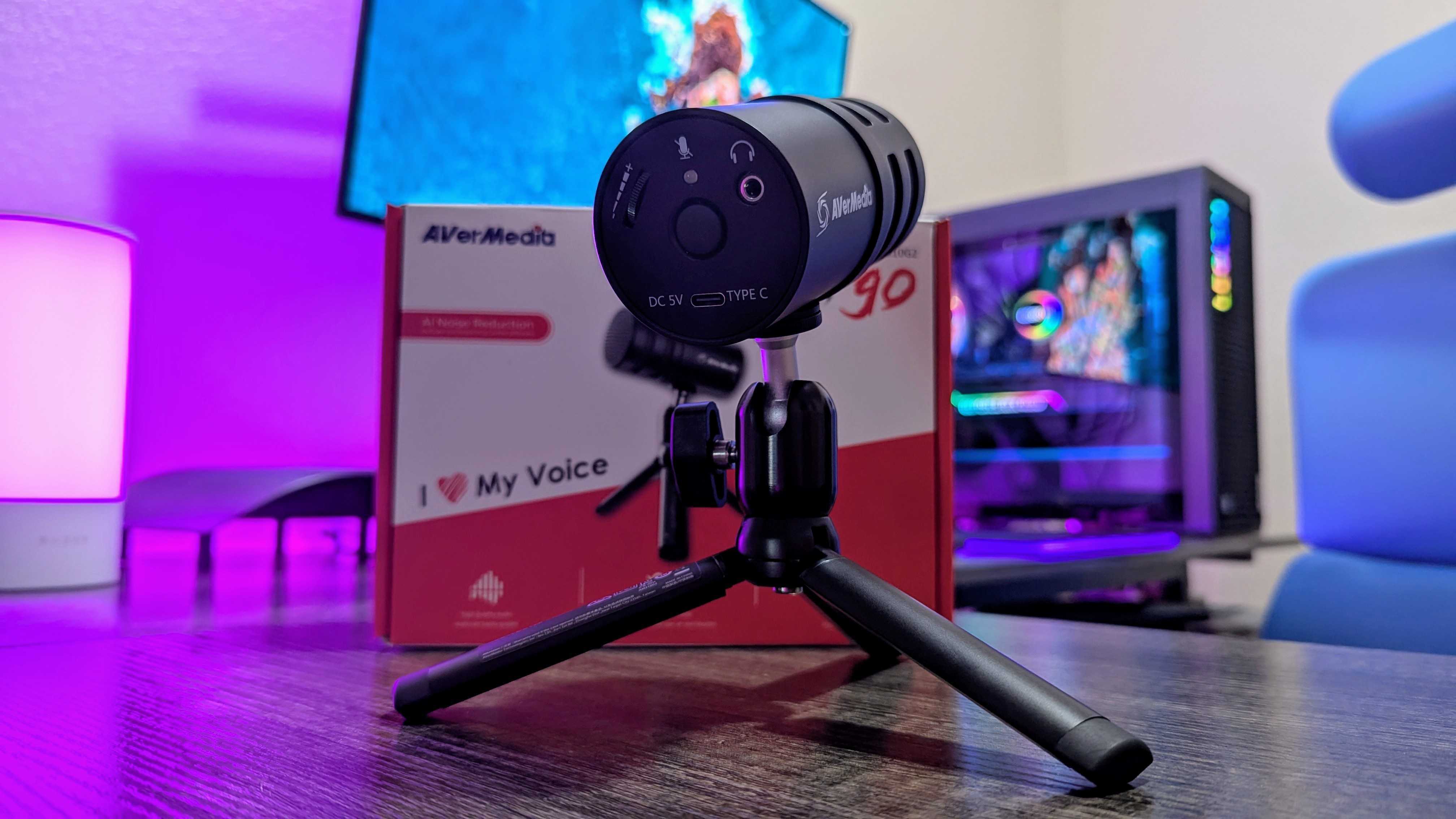 This microphone provides surprising versatility, quality, and device compatibility for well under $100