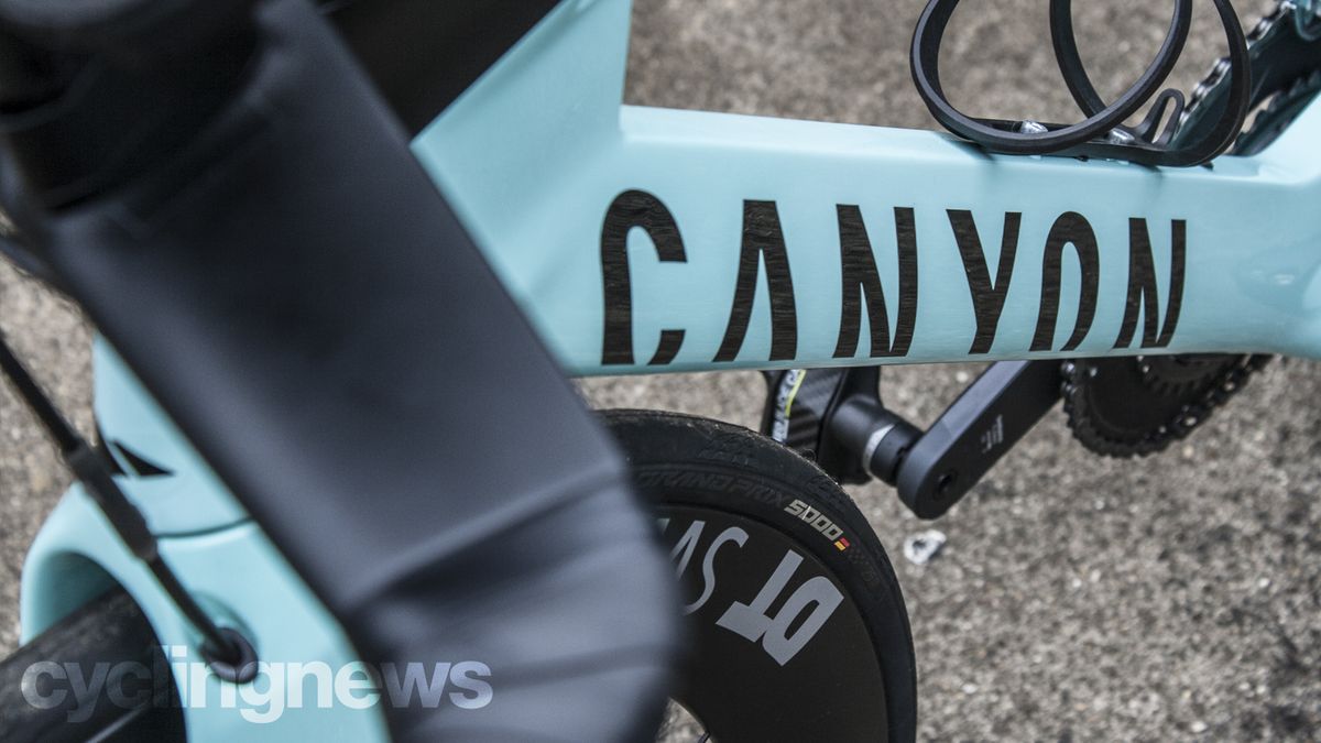 Canyon Speedmax CF 8 Disc Di2 TT bike