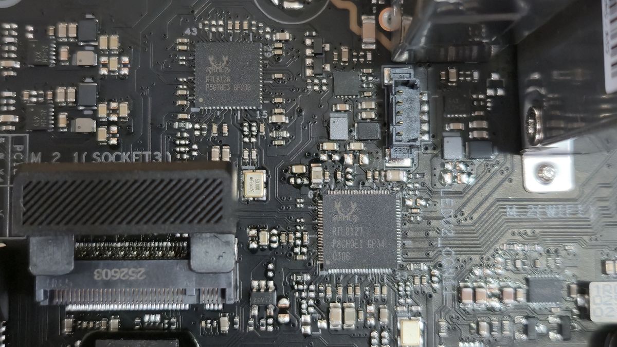 Asus ROG Crosshair 2006 - ICs