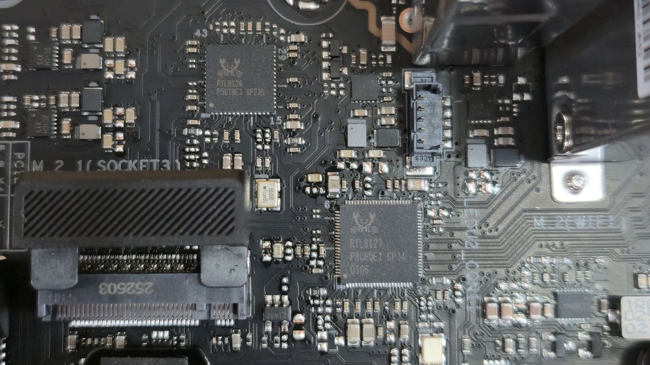 Asus ROG Crosshair 2006 - ICs
