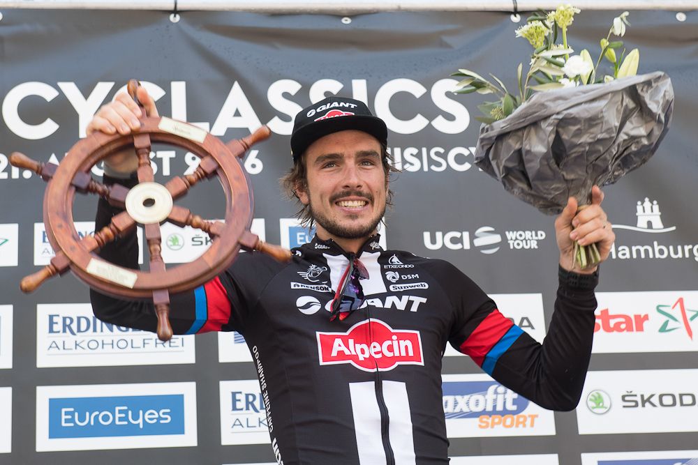 John Degenkolb on the podium at the Euroeyes Cyclassics Hamburg