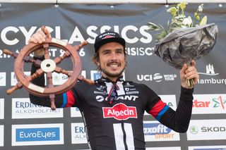 John Degenkolb on the podium at the Euroeyes Cyclassics Hamburg