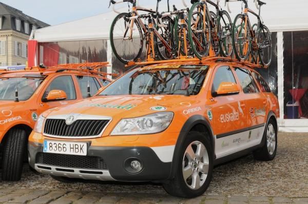 Euskaltel's 4WD Skoda Octavia Scout is better suited to the cobbles ahead
