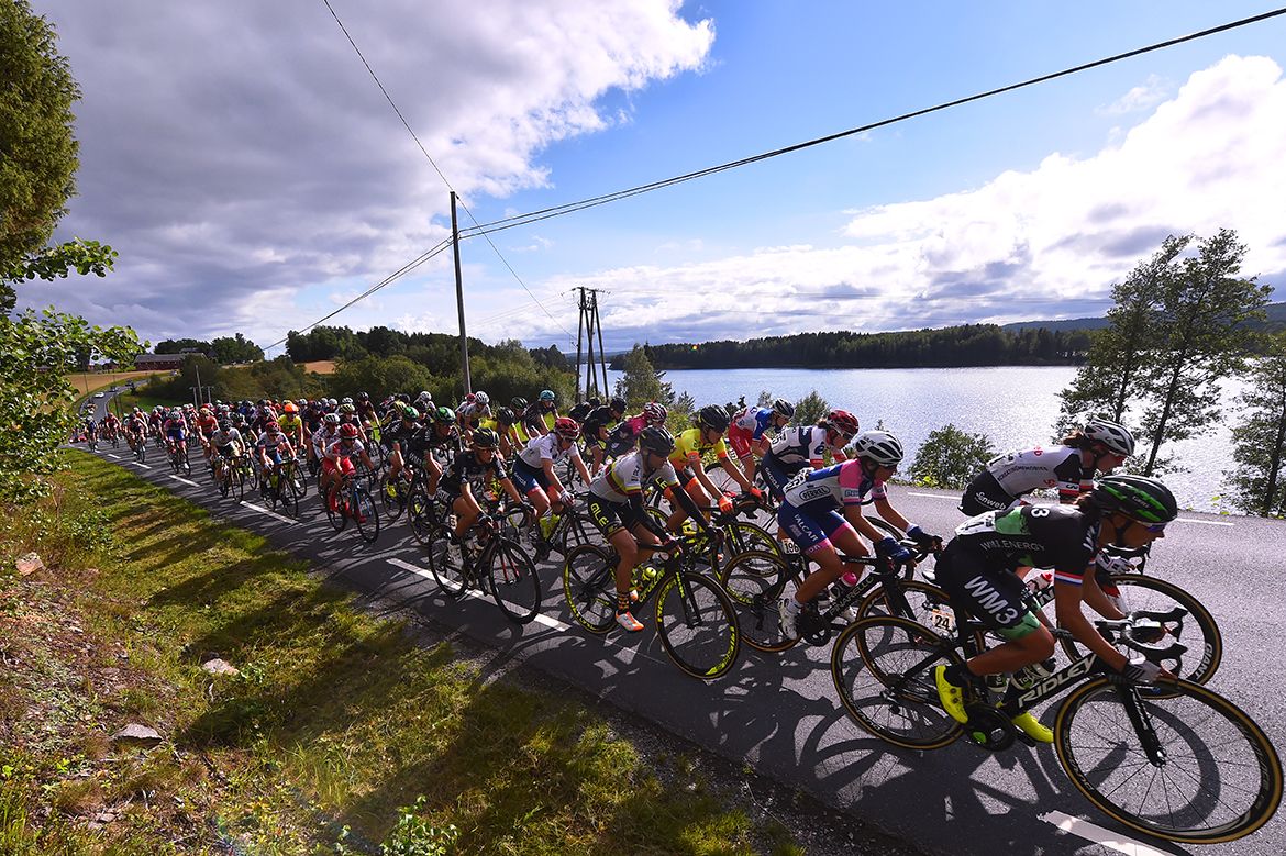 The Ladies Tour of Norway peloton on stage 1