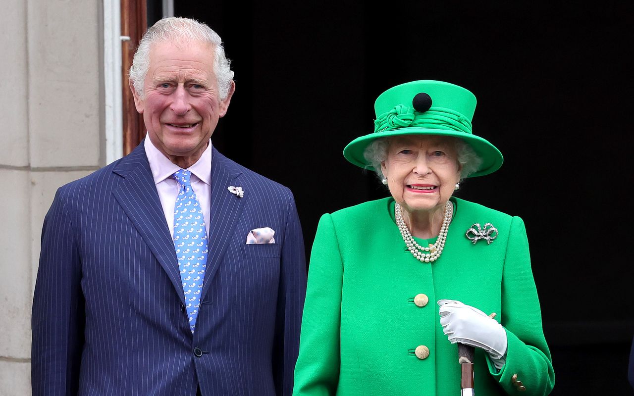 Prince Charles spotted making &lsquo;highly unusual&rsquo; visits with the Queen amid health concerns
