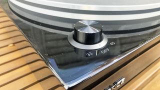 a closeup of the fluance rt85n record player