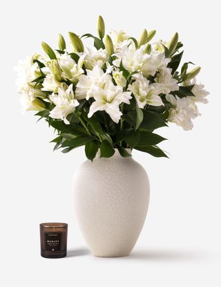 White lilies from Flowerbx