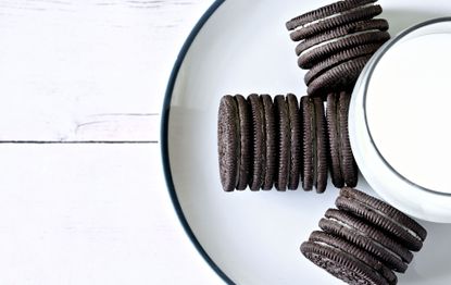 oreo christmas tin