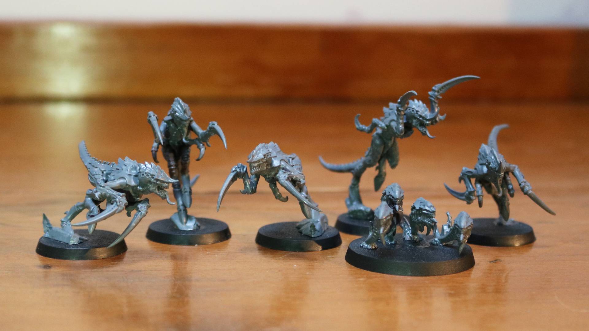 Warhammer 40k Tyranids Neurolictor – Brand New 2023 Plastic Model Kit, Unpainted & Unassembled