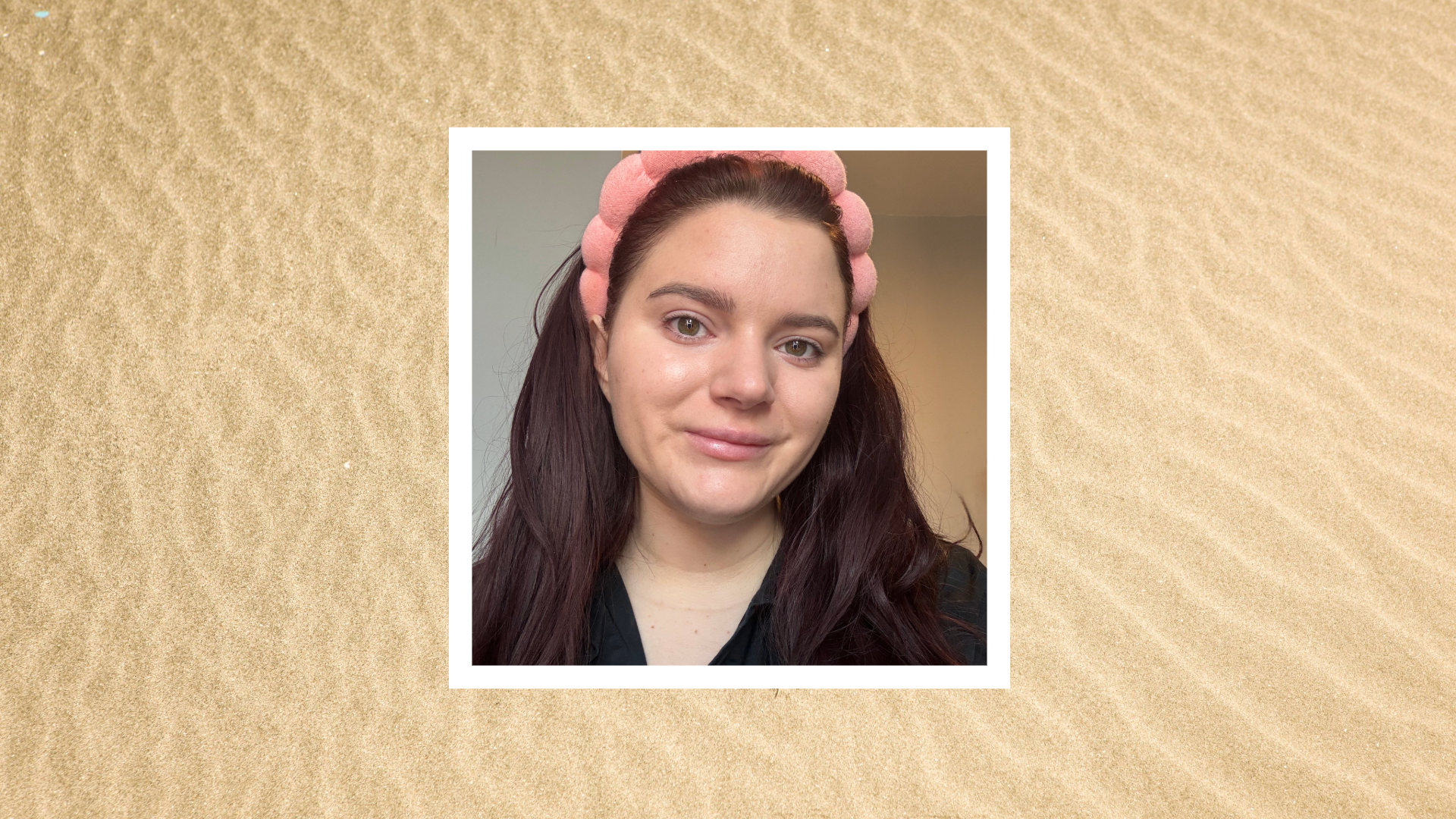 brooke knappenberger no makeup selfie with white border overlaid sand background