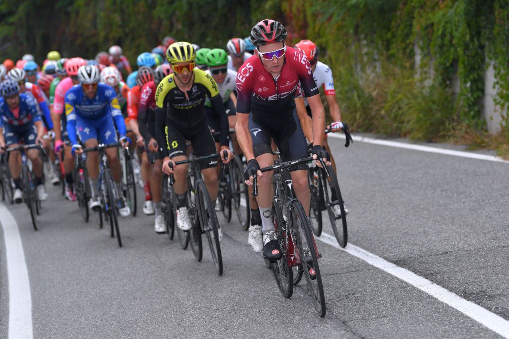 Further back, Tao Geoghegan Hart (Team Ineos) worked to bring back the break