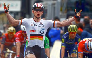 Andre Greipel wins stage 5 at Paris-Nice