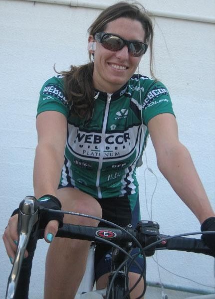 Amber warms up for the CVC crit.