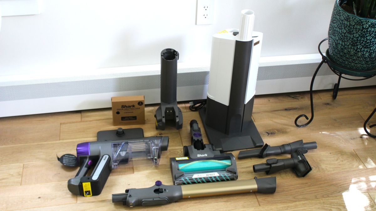 Shark Cordless PowerDetect Clean &amp; Empty