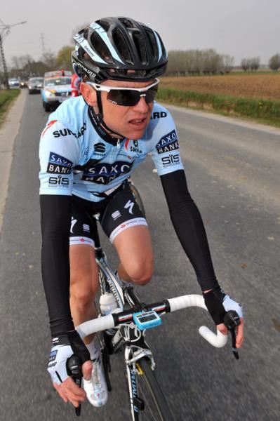 Nick Nuyens (Saxo Basnk-SunGard) suffers at the back of the bunch