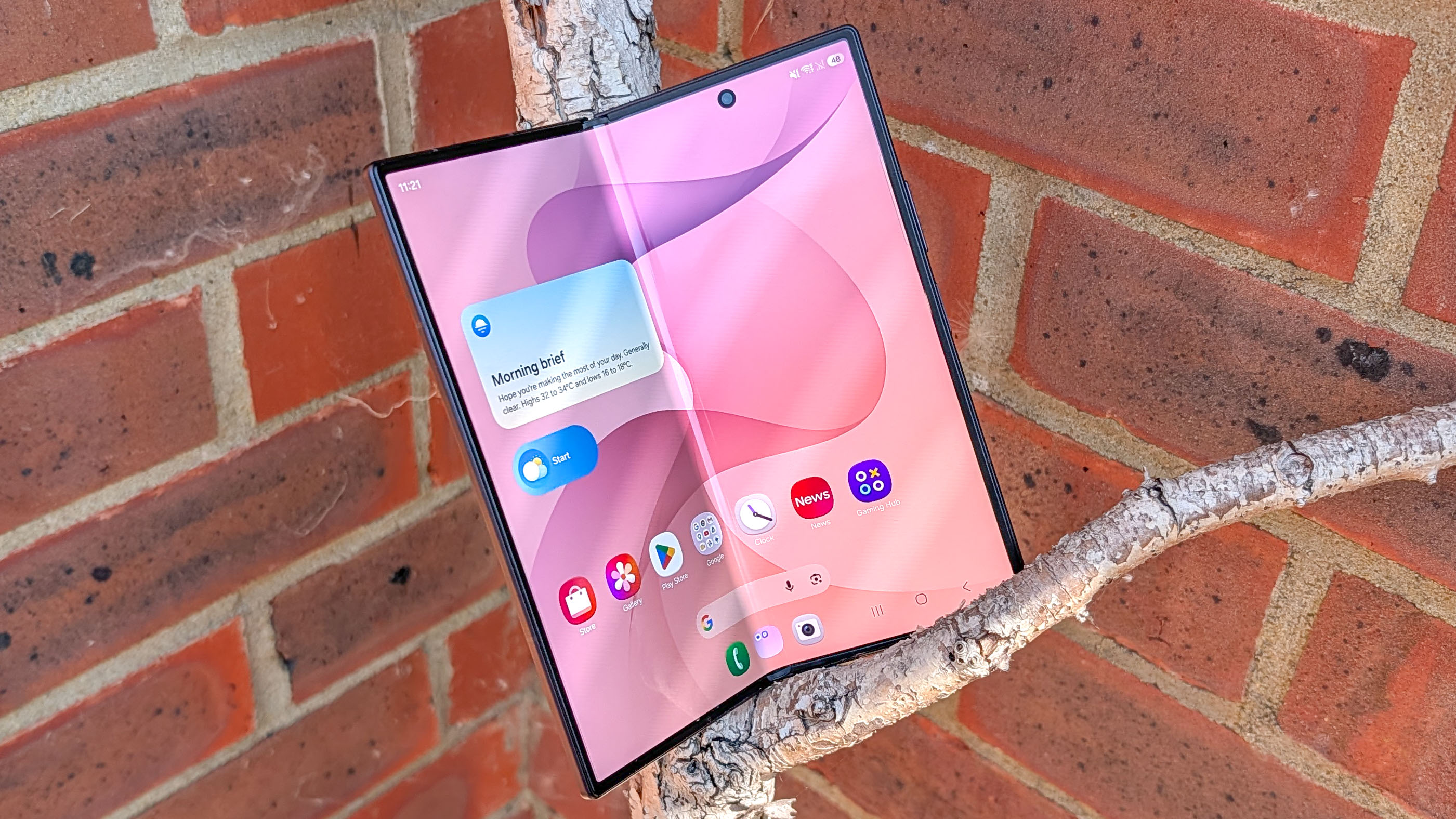 samsung galaxy z fold 8 ultra review images