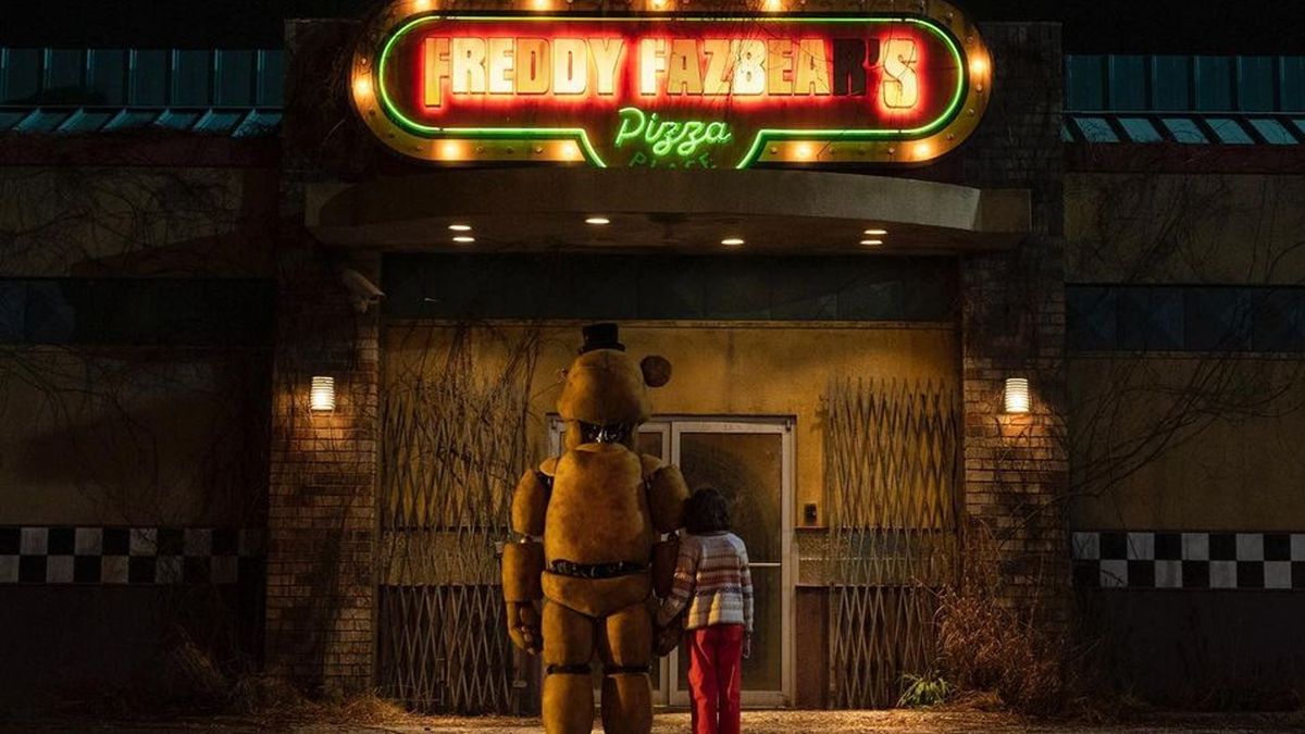 FNAF Security Breach But Animatronics Are Human : r