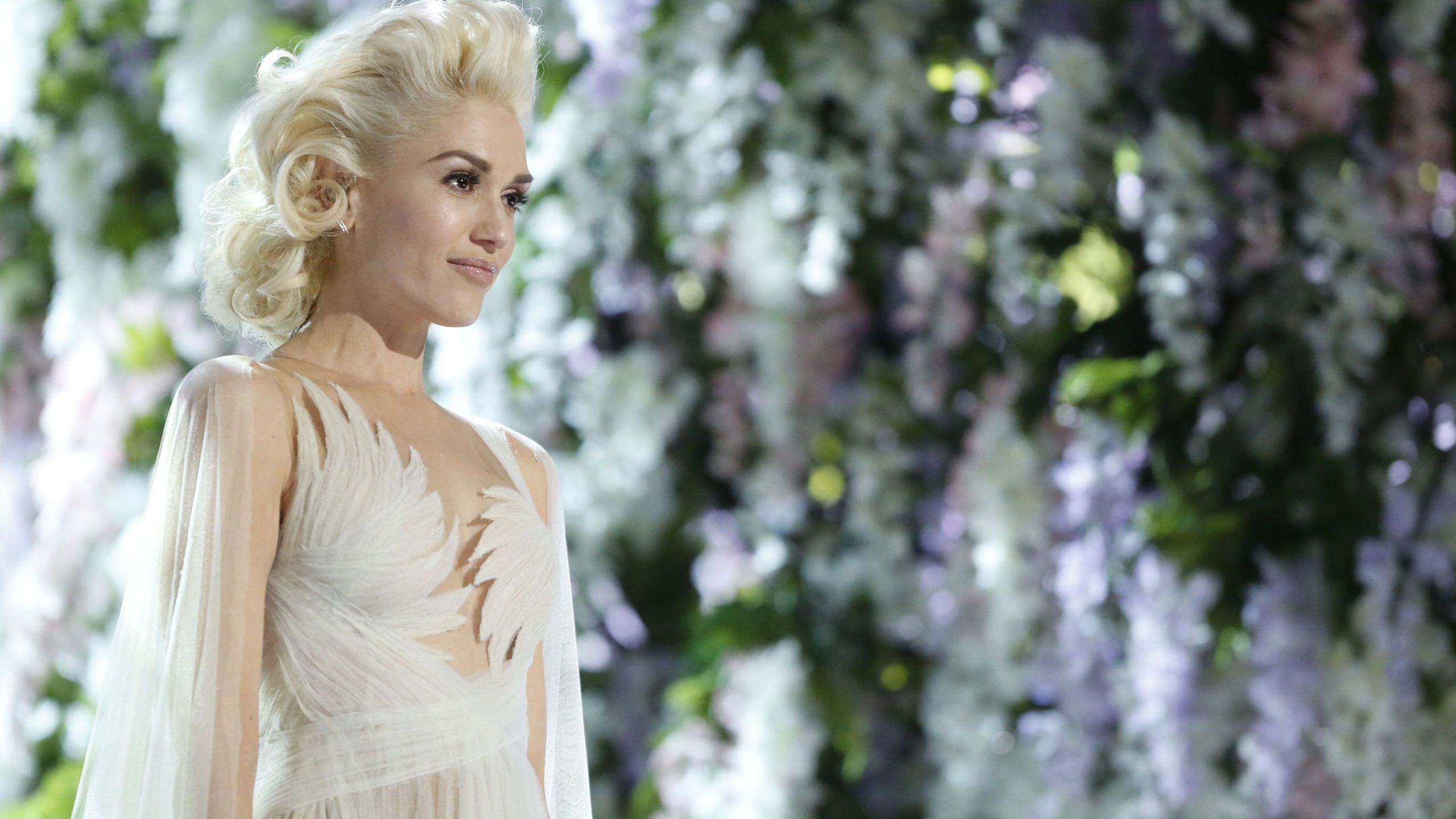 Gwen Stefani "Used to Love You" on The Voice - Gwen Stefani and Blake