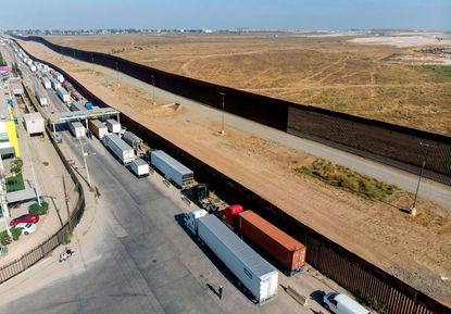 U.S. Mexico border crossing