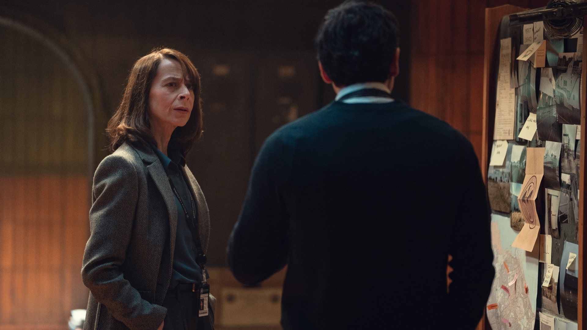 Moira talks to Akram in Department Q