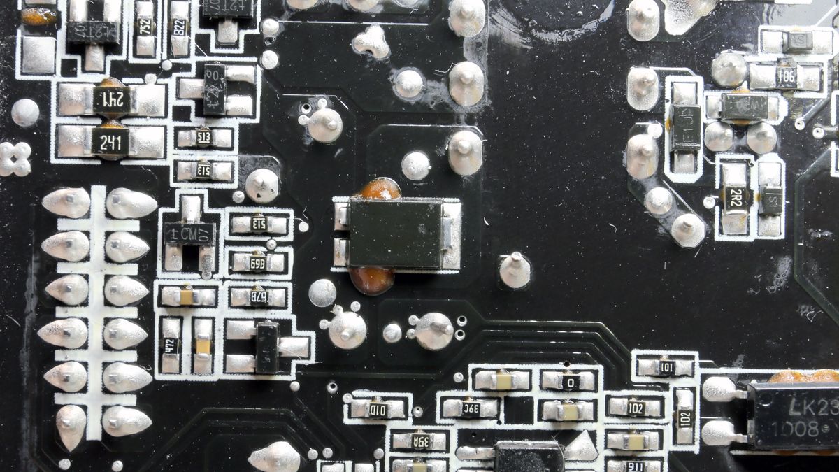 EVGA 750 G6