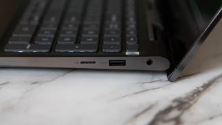 Dell Inspiron 15 7506 2-in-1 Black Edition