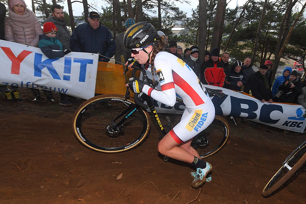 Inge Van Der Heijden (NED)