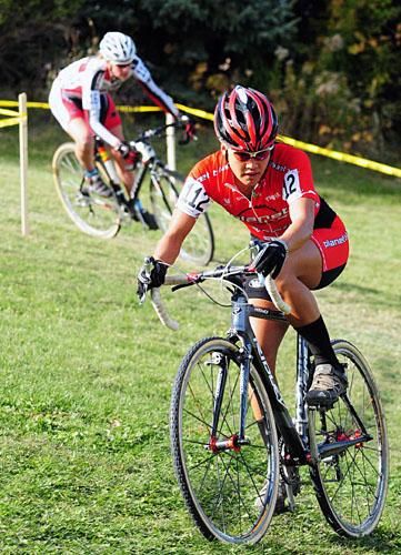 Linda Stone (Planet Bike) on the descent.