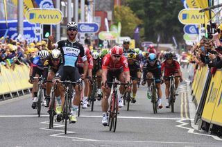 Fernando Gaviria wins stage four of the 2015 Tour of Britain