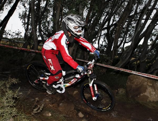 Julia Boer on her way to second place in the elite women.