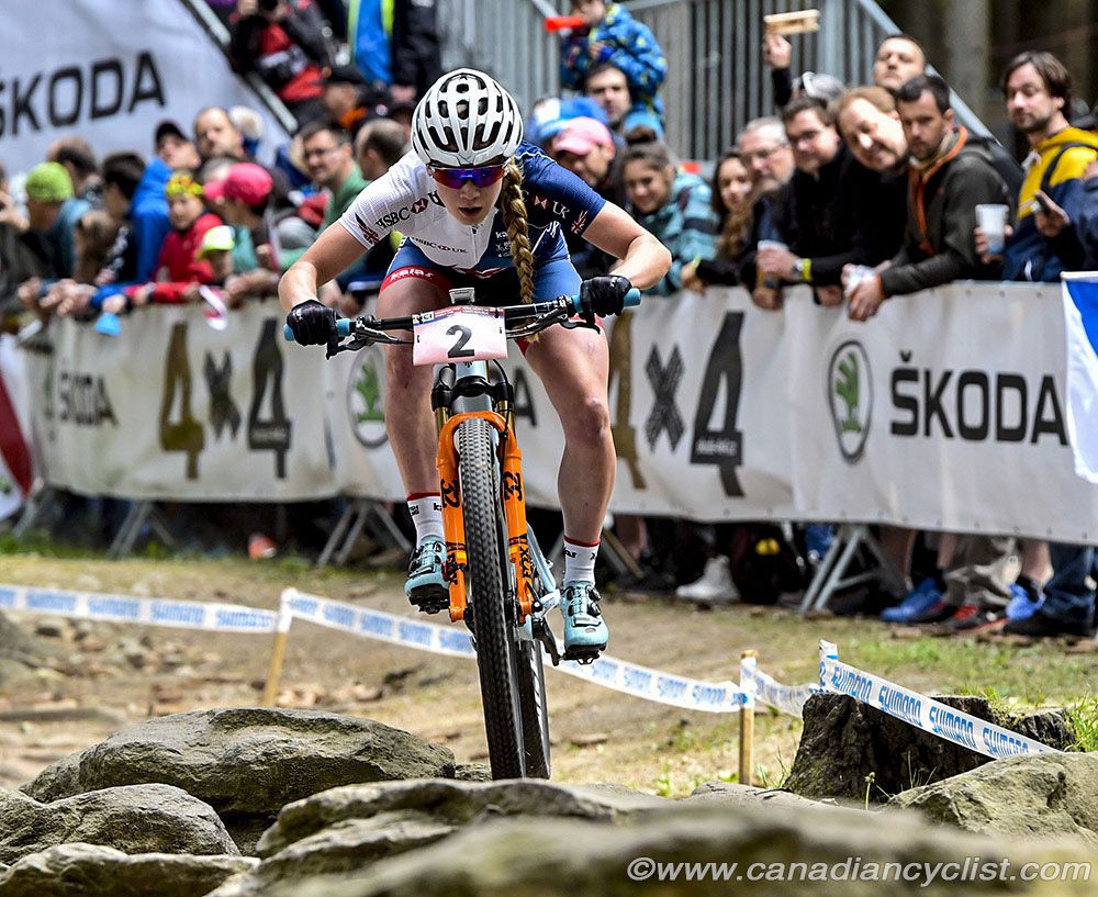 Evie Richards (Great Britain) was the early leader
