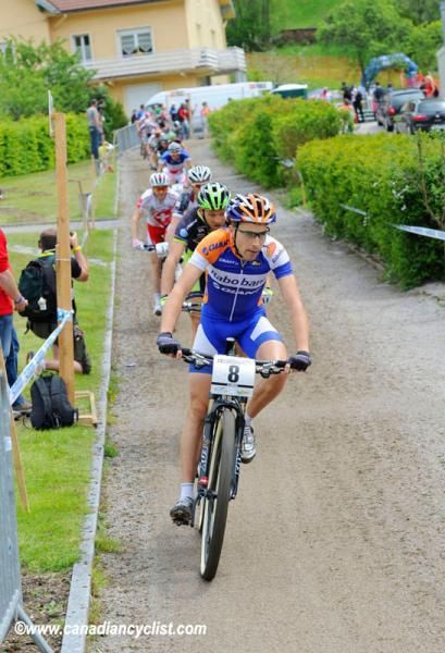 Fabian Giger (Rabobank Giant Offroad Team) leading at the end of the start loop