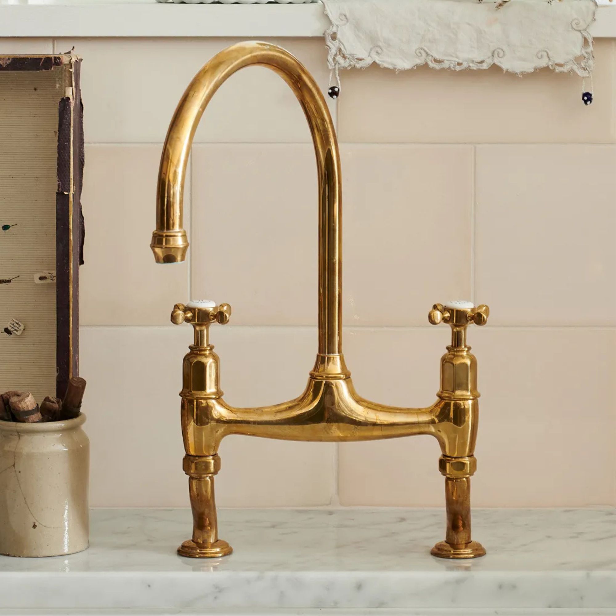 deVOL Aged Brass Ionian Tap