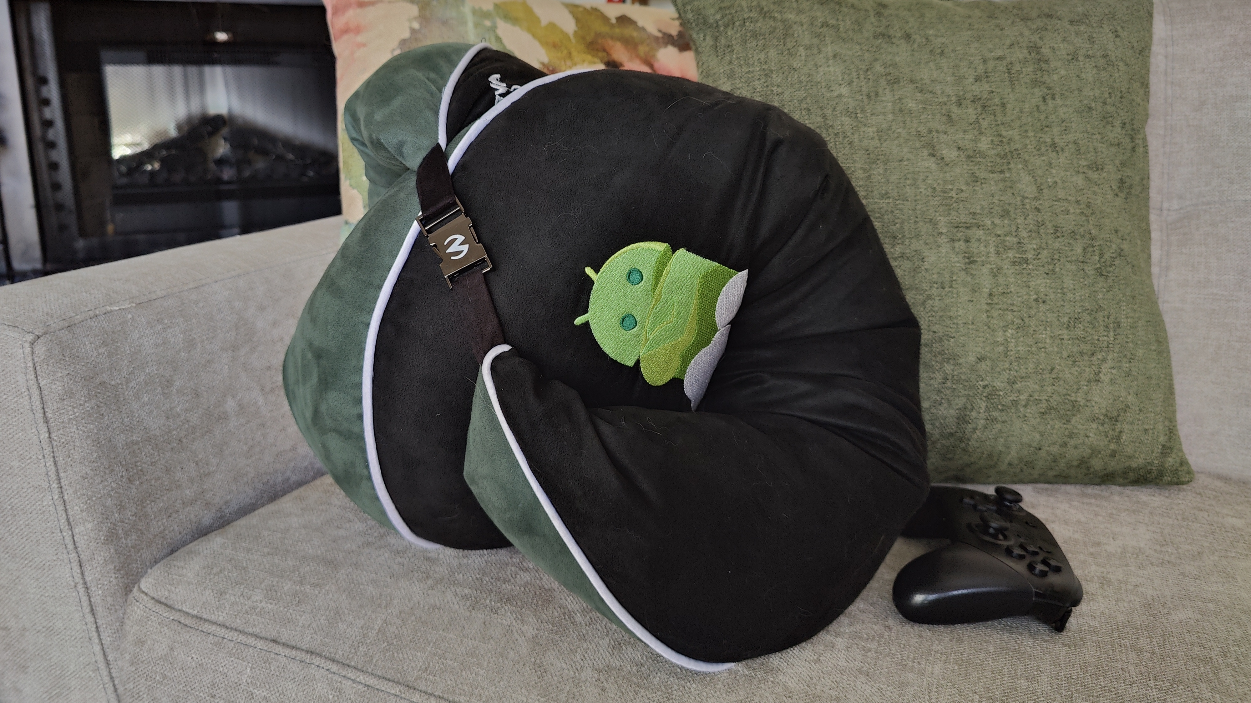 The Valari Gaming Pillow, folded up and clasped together.