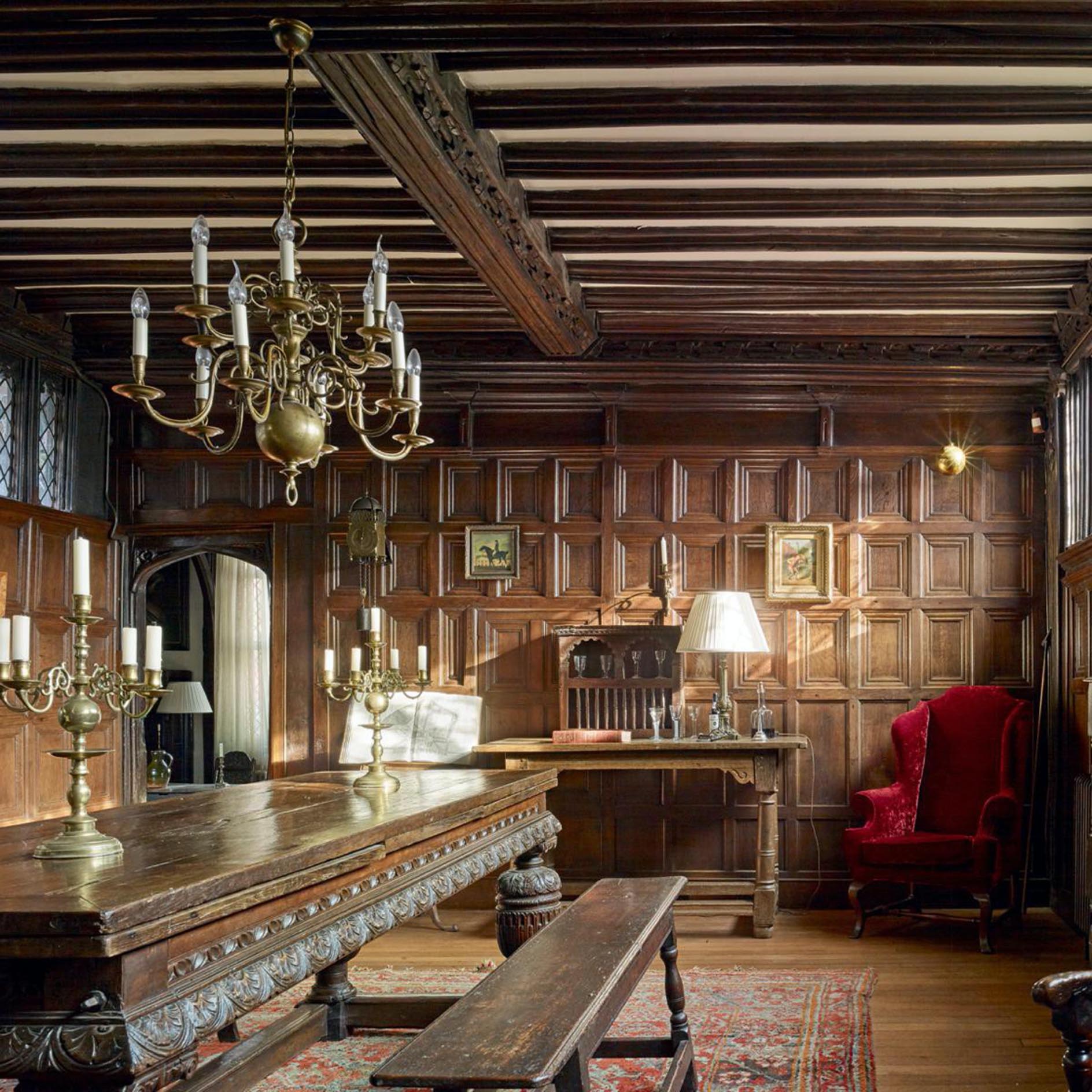 Fig 1: The panelled parlour of Alston Court, Suffolk, dated to about 1520.