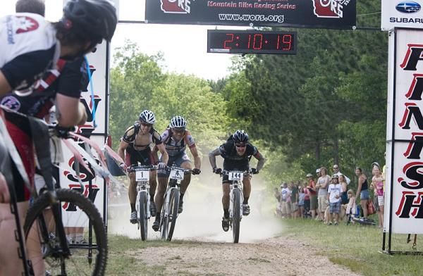 Defending WORS overall Champ Brian Matter (Gear Grinder / Trek, left), edged out Darrin Braun and Mark Lalonde for the win at the Trek Big Ring Classic on May 30th. Matter finished in fourth place in the WORS overall.