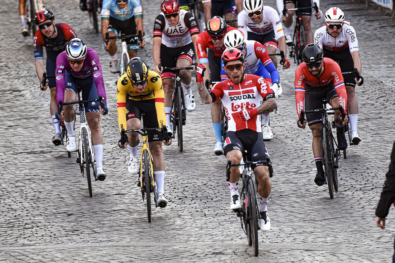 Tirreno Adriatico 2022 57th Edition 3rd stage Murlo Terni 170 km 09032022 Caleb Ewan AUS Lotto Soudal Tim Merlier BEL Alpecin Fenix Olav Kooij NED Team Jumbo Visma Arnaud Demare FRA Groupama FDJ Nacer Bouhanni FRA Team Arkea Samsic Simone Consonni ITA Cofidis Elia Viviani ITA INEOS Grenadiers photo Tommaso PelagalliSprintCyclingAgency2022