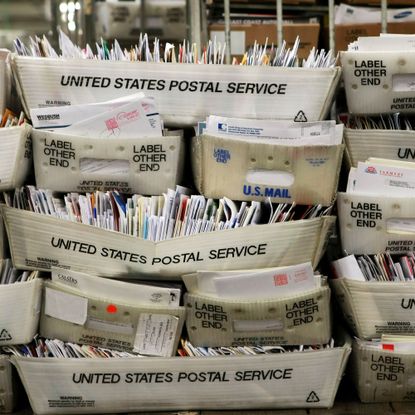 post offices across country brace for expected busiest mail day