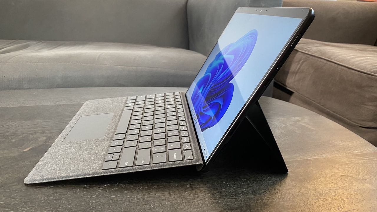 Microsoft Surface Pro 8